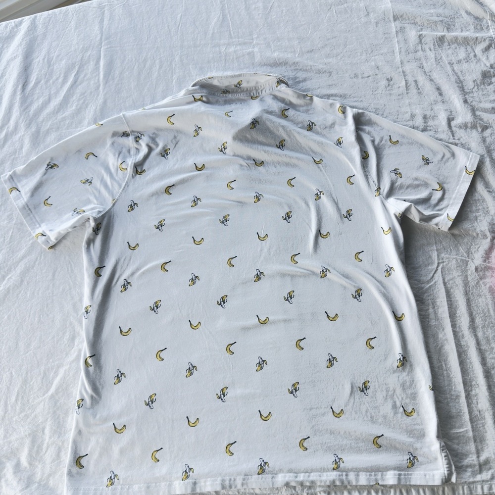 Crown and Ivy Men's L White Polo - Banana Print -